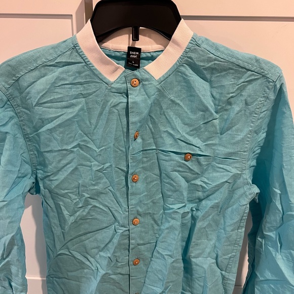 Long sleeve buttoned up shirt - Picture 2 of 4